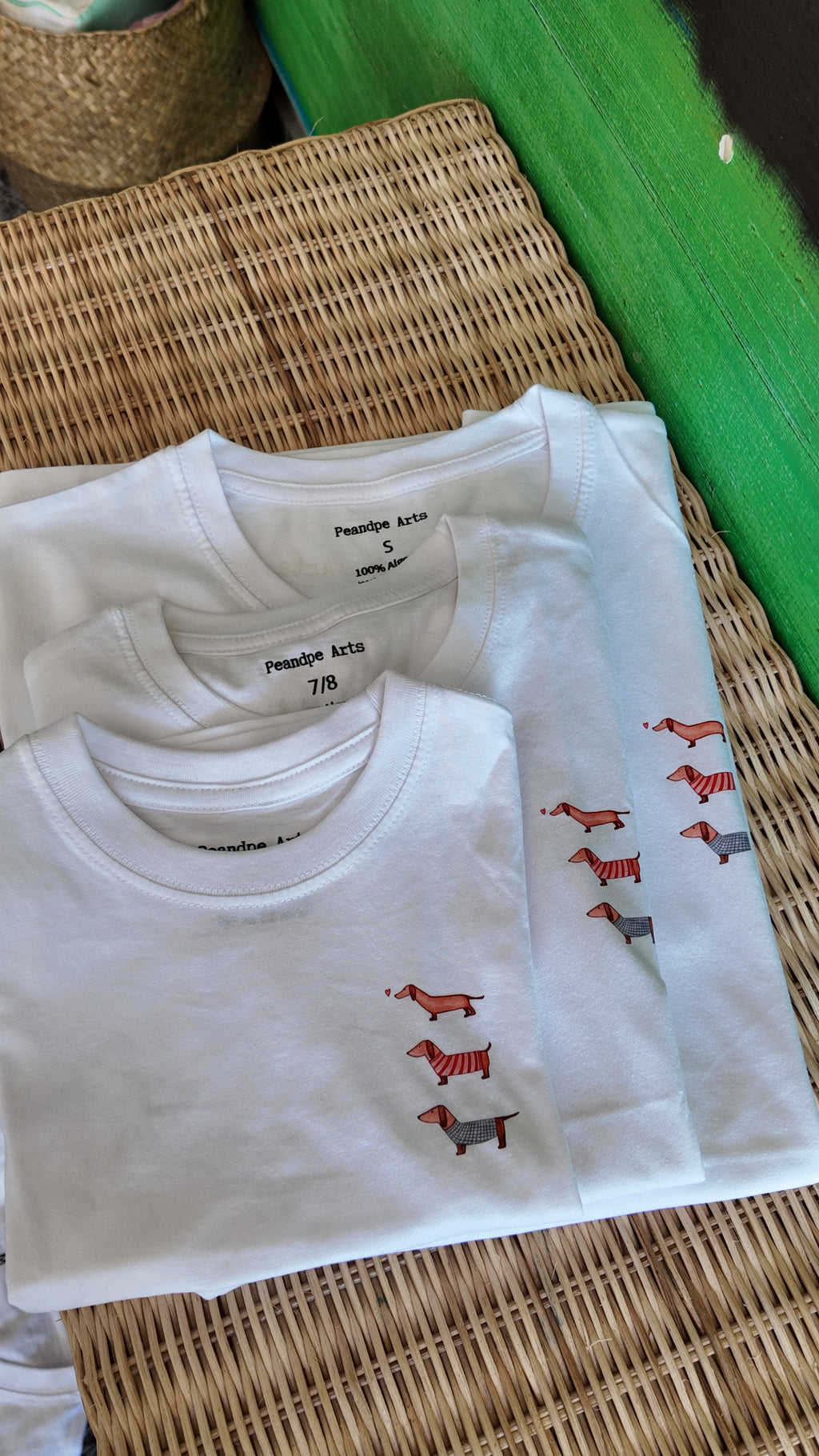 Camiseta Familia Salchicha | PeandPe Arts